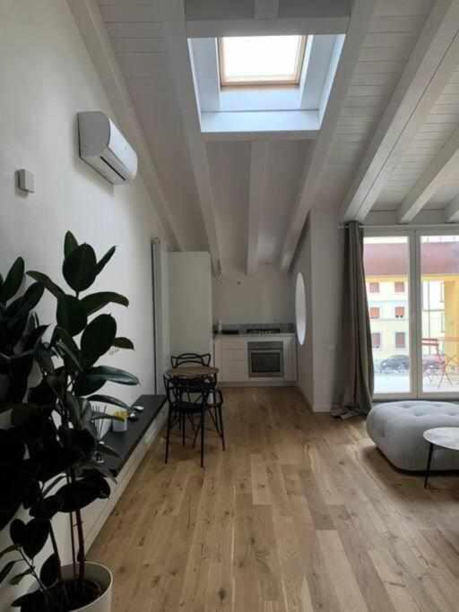 Waterfront Balcony I Grani 4 Resort Style Suite Livorno Exterior foto